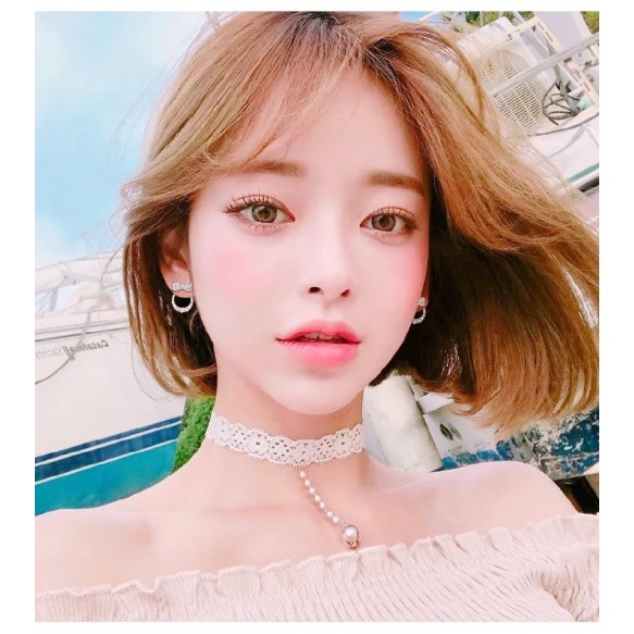 Dazzle Crystal Ribbon Eclipse Earring