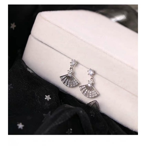 Silver Diamond Small Fan Earring