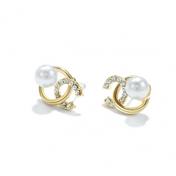 Pearl Crystal C Gold Ear Stud