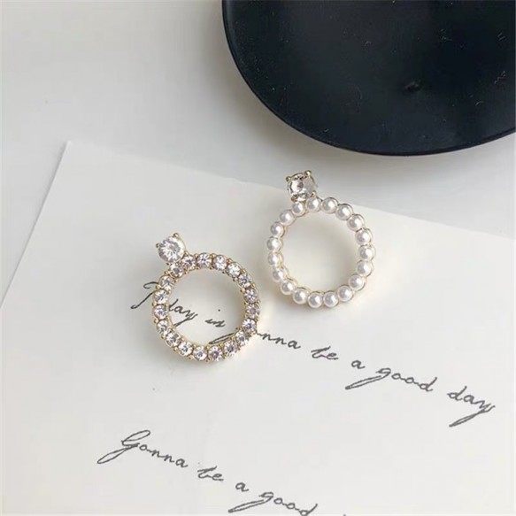 Diamond n Pearl Circle Earring 